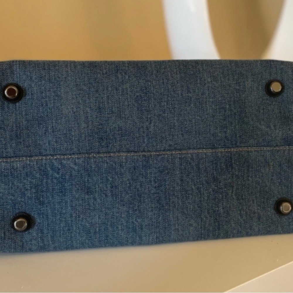 Coach swagger soft denim and navy bag. - Picture 7 of 12